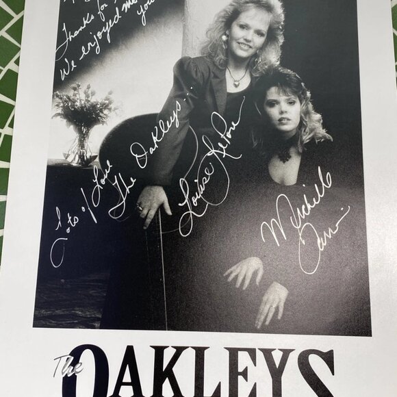The Oakleys Signed 10x8 Photo – Dual Autographs Canadian Country Music - Picture 4 of 9